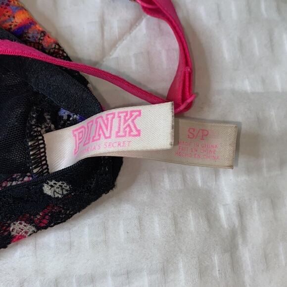 3 bras. (2) bandeau and (1) bralette. Victoria Secret, Full Tilt. See video. - Picture 3 of 8